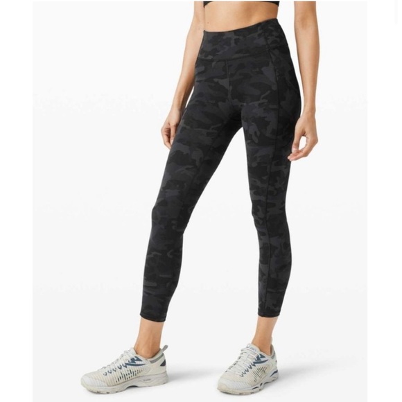 lululemon athletica Pants - Lululemon Fast & Free High Rise Crop Legging Camo Multi Grey Size 4 Like New